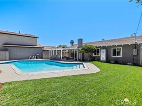 9712 Saloma Avenue, North Hills (los Angeles) CA 91343