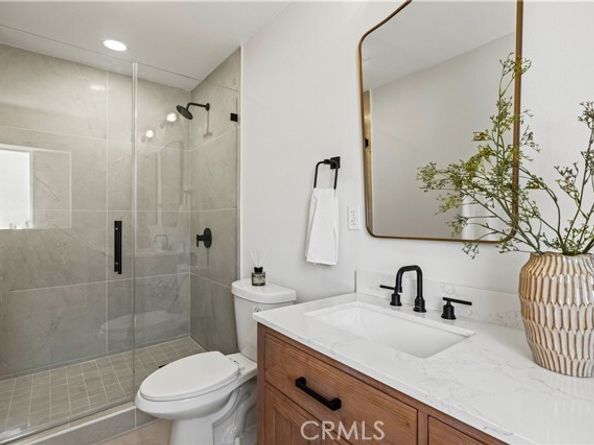 9712 Saloma Avenue, North Hills (los Angeles) CA 91343