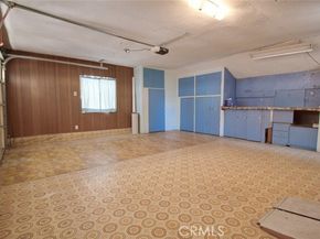22214 Marlin Place, Canoga Park (los Angeles) CA 91303