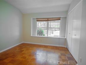 22214 Marlin Place, Canoga Park (los Angeles) CA 91303