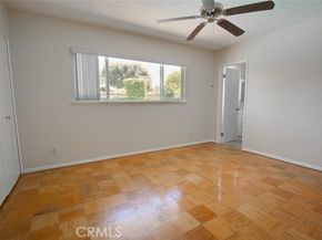 22214 Marlin Place, Canoga Park (los Angeles) CA 91303