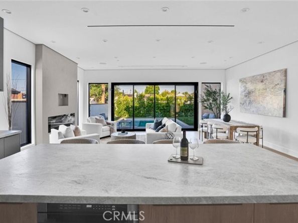 6010 Lasaine Avenue, Encino (los Angeles) CA 91316