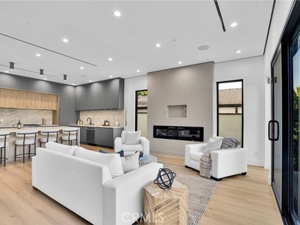 6010 Lasaine Avenue, Encino (los Angeles) CA 91316
