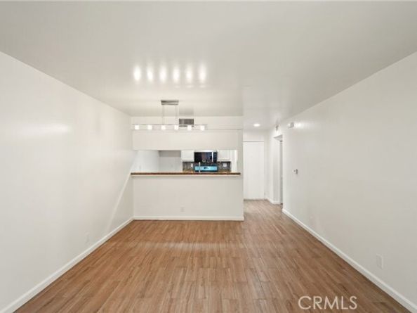 12601 Van Nuys Boulevard 114, Pacoima (los Angeles) CA 91331