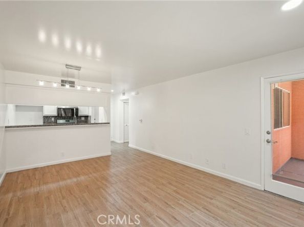 12601 Van Nuys Boulevard 114, Pacoima (los Angeles) CA 91331
