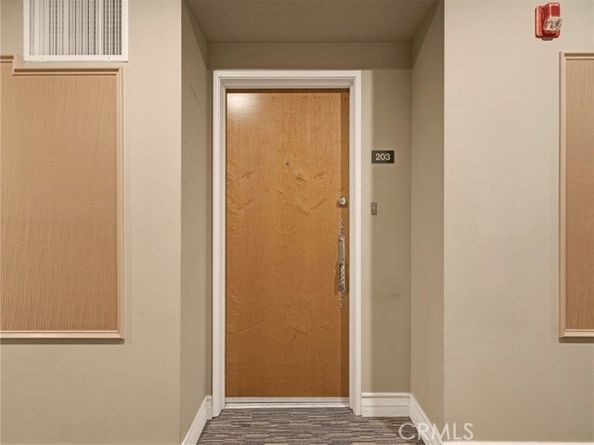 1319 N Detroit Street 203, Los Angeles CA 90046