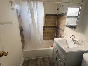 1030 W 88th Street, Los Angeles CA 90044