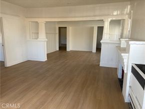 1030 W 88th Street, Los Angeles CA 90044