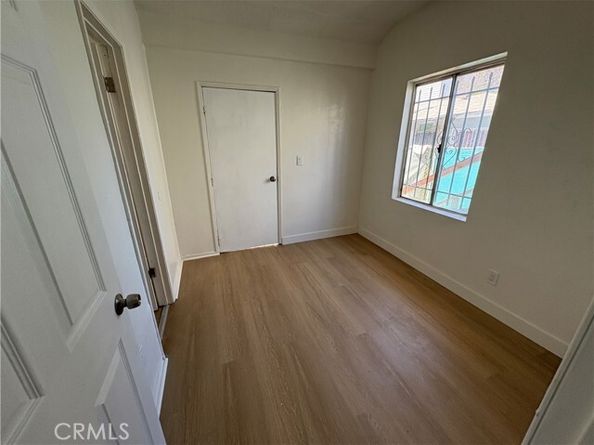 1030 W 88th Street, Los Angeles CA 90044