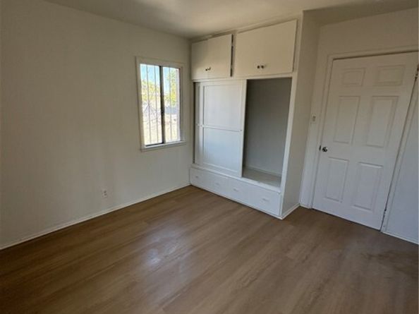 1030 W 88th Street, Los Angeles CA 90044