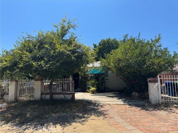 7519 Owensmouth Avenue, Canoga Park (los Angeles) CA 91303