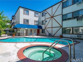 18530 Hatteras Street 209, Tarzana (los Angeles) CA 91356