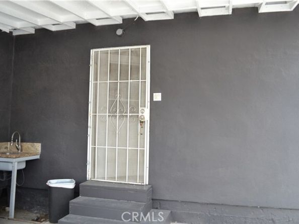 11068 Penrose, Sun Valley (los Angeles) CA 91352