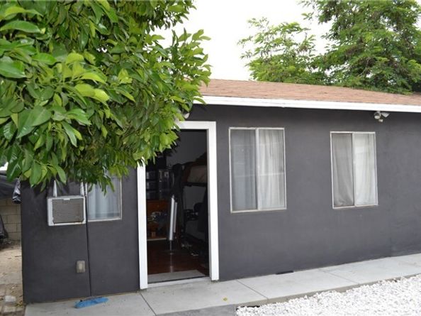 11068 Penrose, Sun Valley (los Angeles) CA 91352