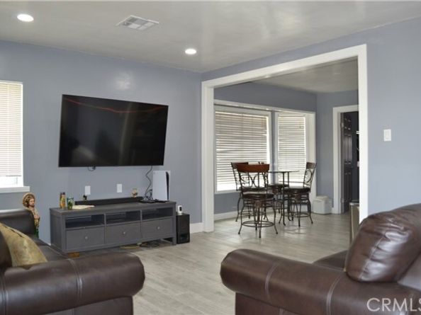 11068 Penrose, Sun Valley (los Angeles) CA 91352