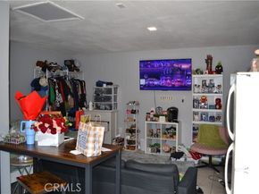 11068 Penrose, Sun Valley (los Angeles) CA 91352