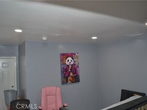 11068 Penrose, Sun Valley (los Angeles) CA 91352
