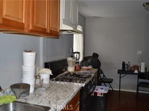 11068 Penrose, Sun Valley (los Angeles) CA 91352