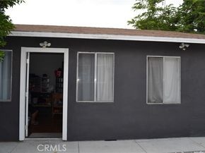 11068 Penrose, Sun Valley (los Angeles) CA 91352