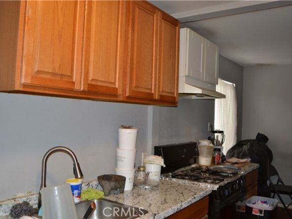 11068 Penrose, Sun Valley (los Angeles) CA 91352