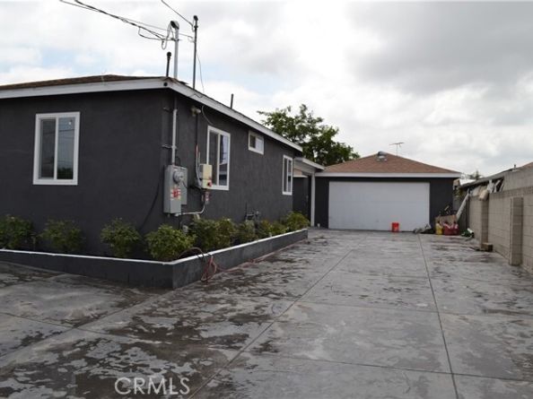 11068 Penrose, Sun Valley (los Angeles) CA 91352