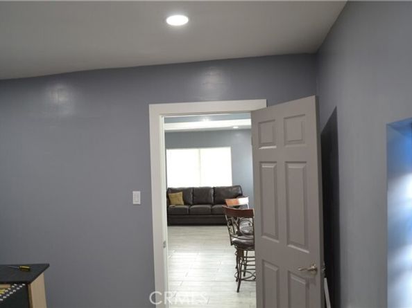11068 Penrose, Sun Valley (los Angeles) CA 91352