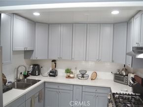 11068 Penrose, Sun Valley (los Angeles) CA 91352