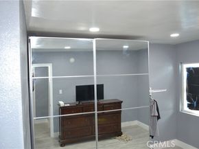 11068 Penrose, Sun Valley (los Angeles) CA 91352