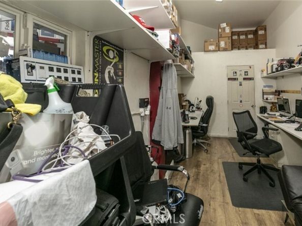 10615 San Fernando Road, Pacoima (los Angeles) CA 91331