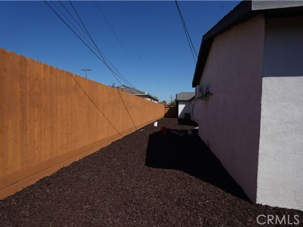 1850 W. 80th Street, Los Angeles CA 90047