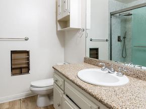 9645 Woodley Avenue, North Hills (los Angeles) CA 91343