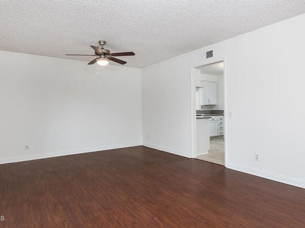 9645 Woodley Avenue, North Hills (los Angeles) CA 91343