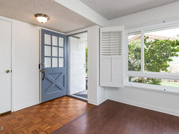 9645 Woodley Avenue, North Hills (los Angeles) CA 91343