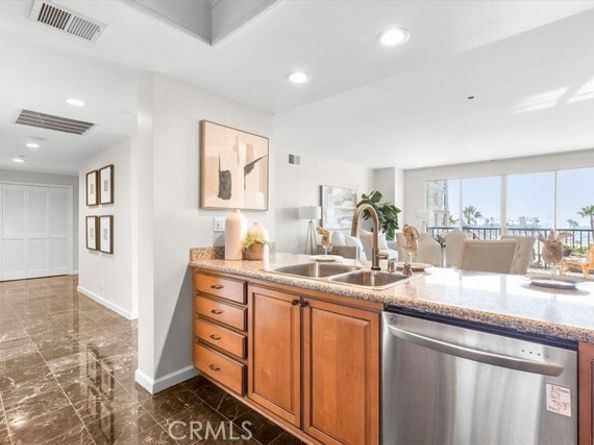 850 E Ocean Boulevard 209, Long Beach CA 90802