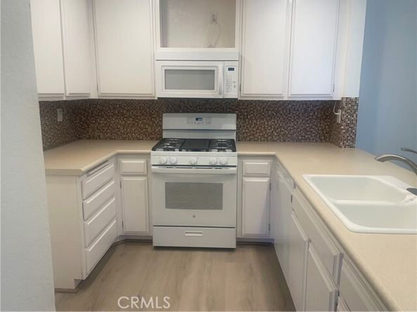 22201 Center pointe, Lake Forest (el Toro) CA 92630