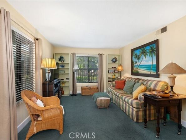 22201 Center pointe, Lake Forest (el Toro) CA 92630