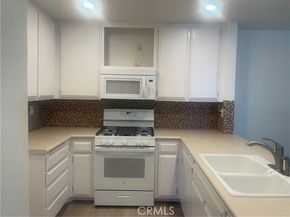 22201 Center pointe, Lake Forest (el Toro) CA 92630