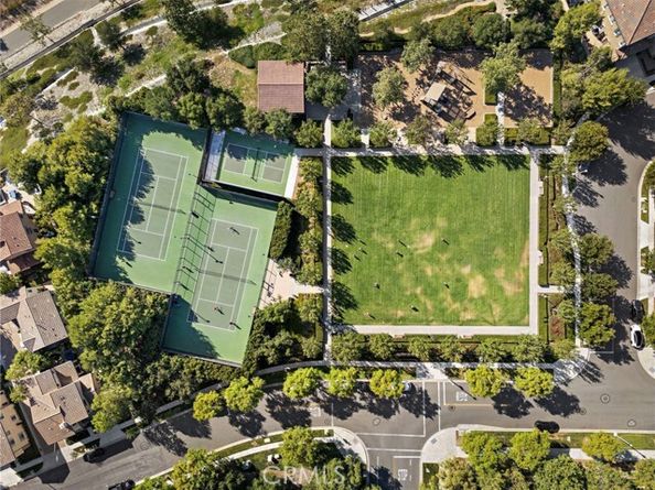 42 Castellana, Lake Forest (el Toro) CA 92630