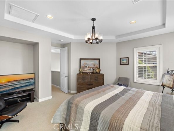 42 Castellana, Lake Forest (el Toro) CA 92630
