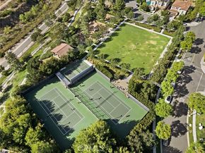 42 Castellana, Lake Forest (el Toro) CA 92630