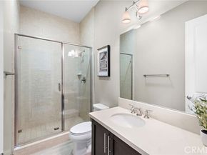 42 Castellana, Lake Forest (el Toro) CA 92630