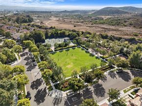 42 Castellana, Lake Forest (el Toro) CA 92630