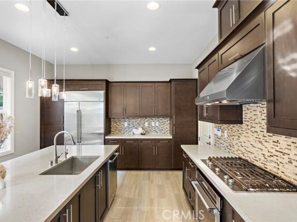 42 Castellana, Lake Forest (el Toro) CA 92630