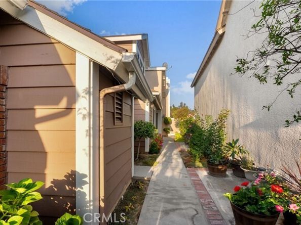 21016 Champlain, Lake Forest (el Toro) CA 92630