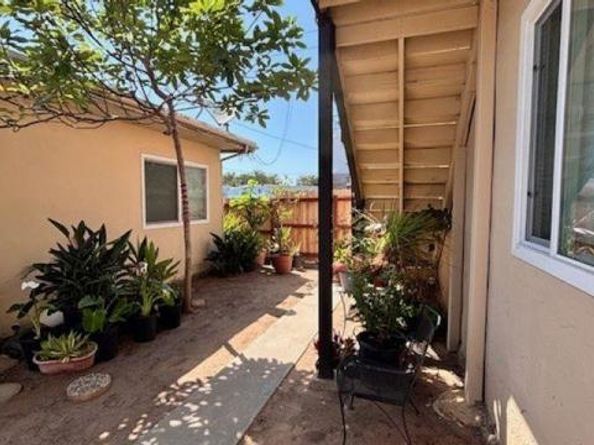718 N Freeman Street, Oceanside CA 92054
