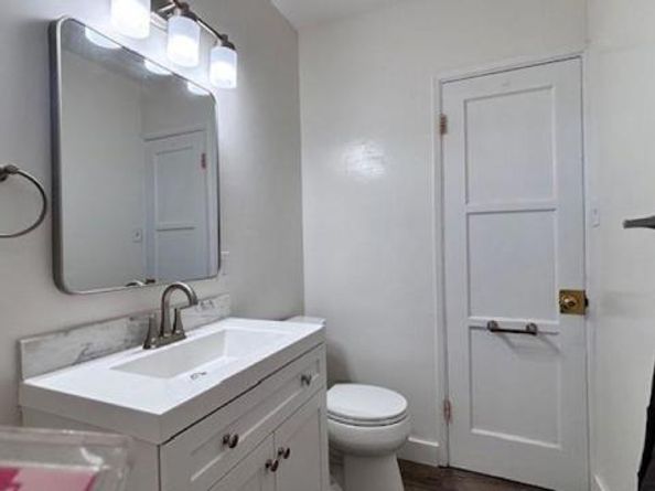 718 N Freeman Street, Oceanside CA 92054