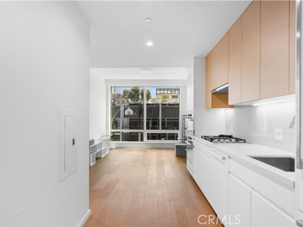 877 Francisco Street 2503, Los Angeles CA 90017