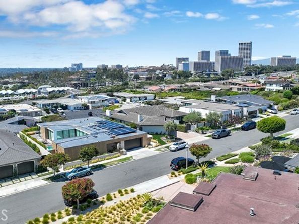 1106 Goldenrod Avenue, Corona Del Mar (newport Beach) CA 92625