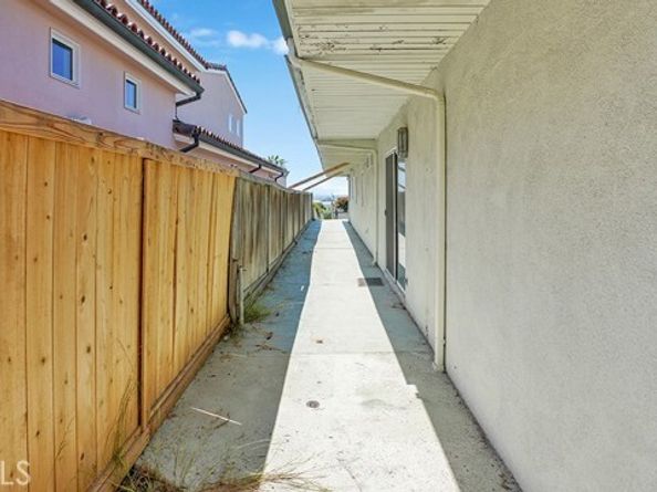1106 Goldenrod Avenue, Corona Del Mar (newport Beach) CA 92625