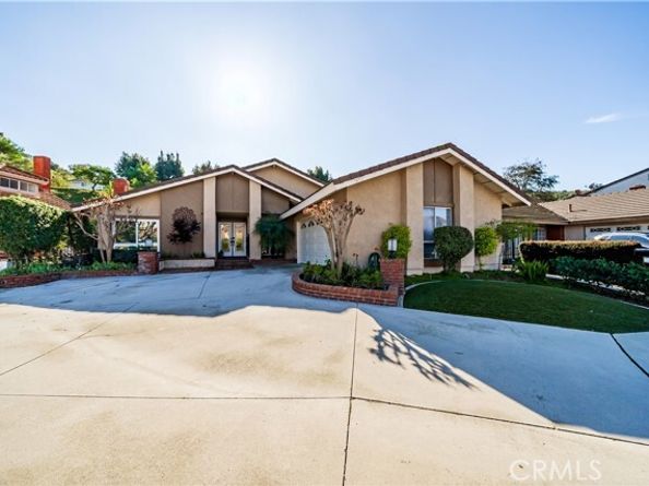 6430 E Oakview Lane, Anaheim CA 92807